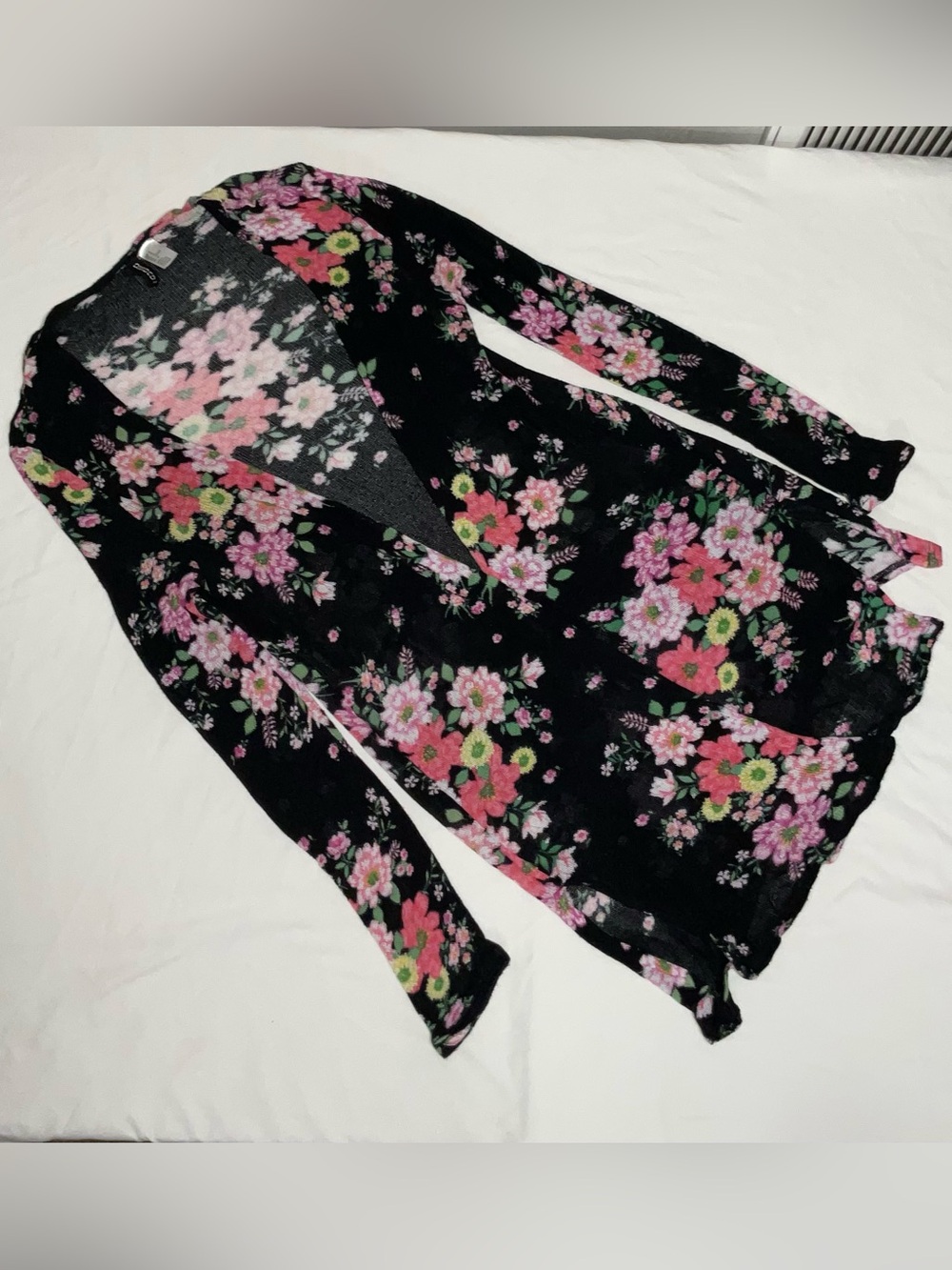 Divided Floral Cardigan size M